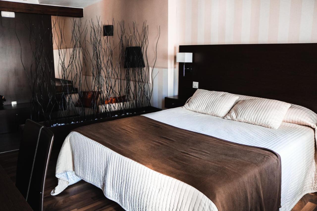 Hotel Rural Plaza Mayor 친촌 외부 사진